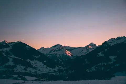 Mountain Range 4K Wallpaper · mountains · 3840×2560