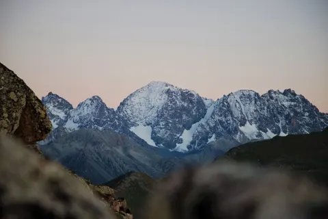 Mountain Range 4K Wallpaper · mountains · 3840×2560