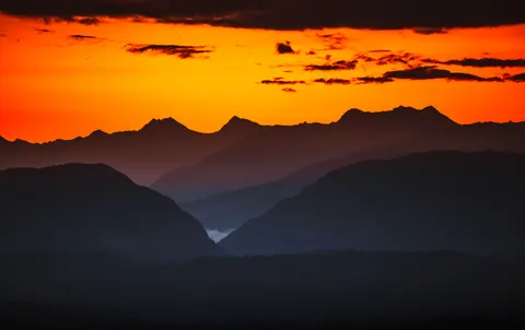 Mountain Range 4K Wallpaper · mountains · 3840×2420