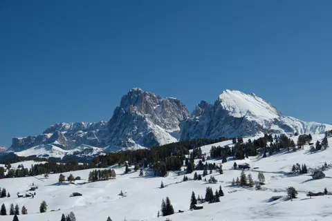Dolomites 4K Wallpaper · mountains · 3840×2560
