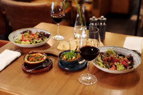 Wine 4K Wallpaper · food · 3840×2560