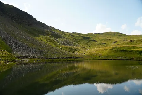 Mountain Lake 4K Wallpaper · mountains · 3840×2560