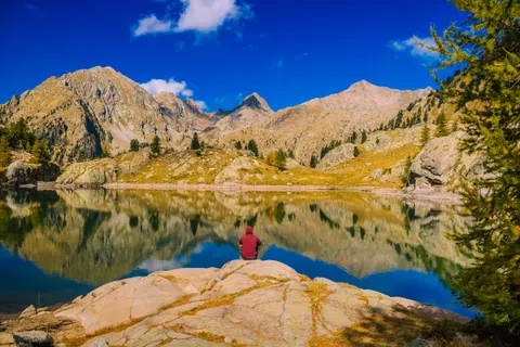 Mountain Lake 4K Wallpaper · mountains · 3840×2560