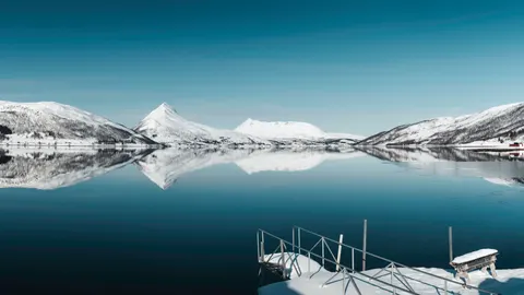 Mountain Lake 4K Wallpaper · mountains · 3840×2160