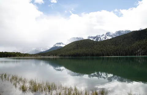 Mountain Lake 4K Wallpaper · mountains · 3840×2497