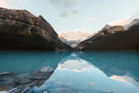 Mountain Lake 4K Wallpaper · mountains · 3840×2561