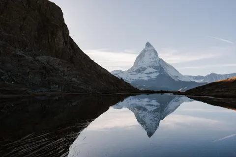 Mountain Lake 4K Wallpaper · mountains · 3840×2560