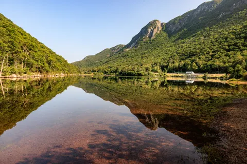Mountain Lake 4K Wallpaper · mountains · 3840×2561