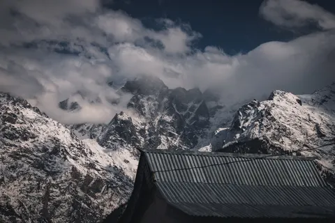 Himalayan Peaks 4K Wallpaper · mountains · 3840×2560