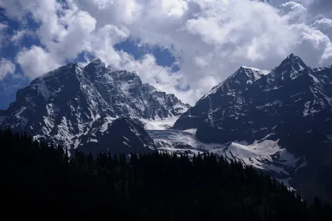 Himalayan Peaks 4K Wallpaper · mountains · 3840×2560