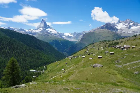 Swiss Alps 4K Wallpaper · mountains · 3840×2560