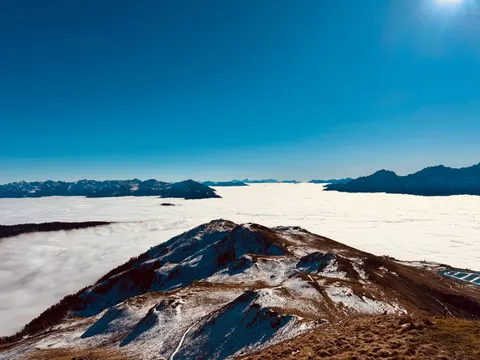 Above the Clouds 4K Wallpaper · mountains · 3840×2880