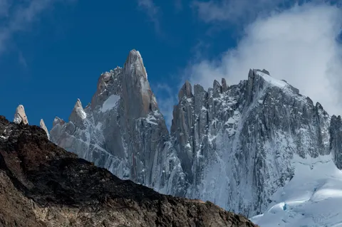 Patagonia 4K Wallpaper · mountains · 3840×2558