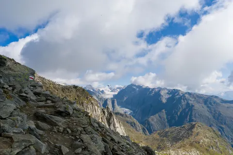 Tapeta Górski Szlak 4K · mountains · 3840×2558