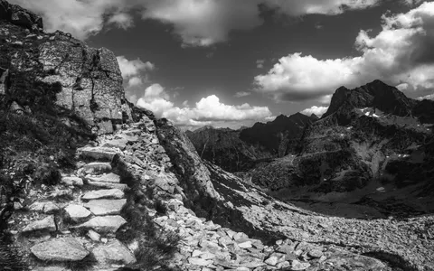 Mountain Trail 4K Wallpaper · mountains · 3840×2400