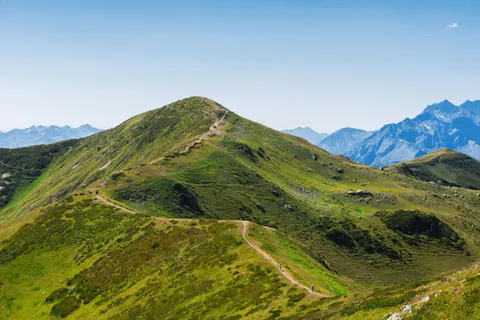 Mountain Trail 4K Wallpaper · mountains · 3840×2563