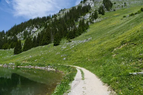 Mountain Trail 4K Wallpaper · mountains · 3840×2558