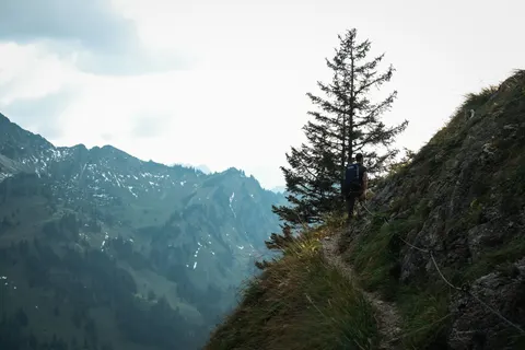 Mountain Trail 4K Wallpaper · mountains · 3840×2560