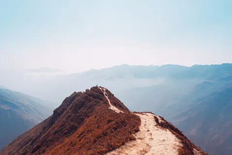 Mountain Trail 4K Wallpaper · mountains · 3840×2560