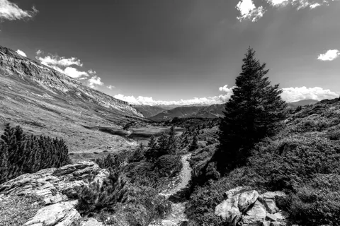 Mountain Trail 4K Wallpaper · mountains · 3840×2558