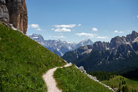 Mountain Trail 4K Wallpaper · mountains · 3840×2560