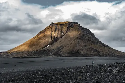 Volcanic Peak 4K Wallpaper · mountains · 3840×2560