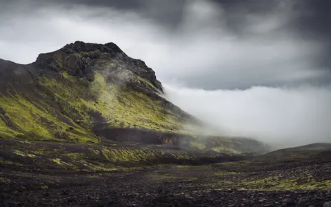 Volcanic Peak 4K Wallpaper · mountains · 3840×2400