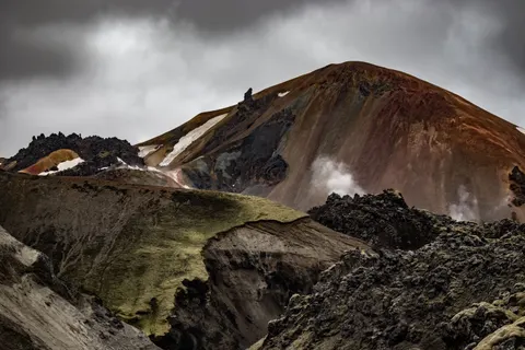 Volcanic Peak 4K Wallpaper · mountains · 3840×2560