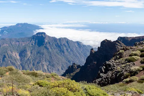 Volcanic Peak 4K Wallpaper · mountains · 3840×2560