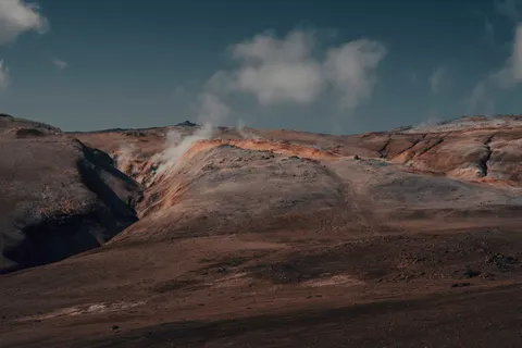 Volcanic Peak 4K Wallpaper · mountains · 3840×2560