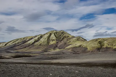Volcanic Peak 4K Wallpaper · mountains · 3840×2560