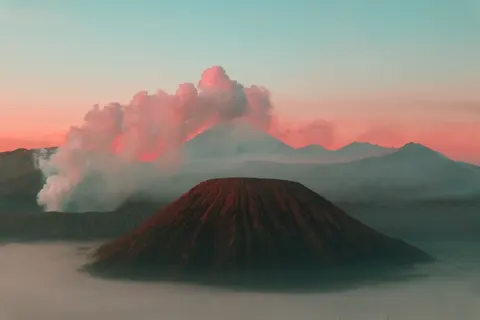 Volcanic Peak 4K Wallpaper · mountains · 3840×2560