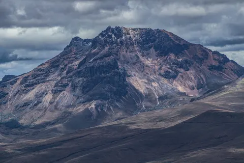 Volcanic Peak 4K Wallpaper · mountains · 3840×2560