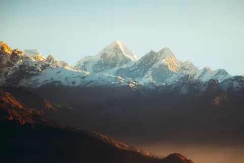 Golden Peak 4K Wallpaper · mountains · 3840×2560