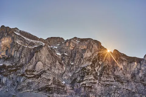 Golden Peak 4K Wallpaper · mountains · 3840×2560