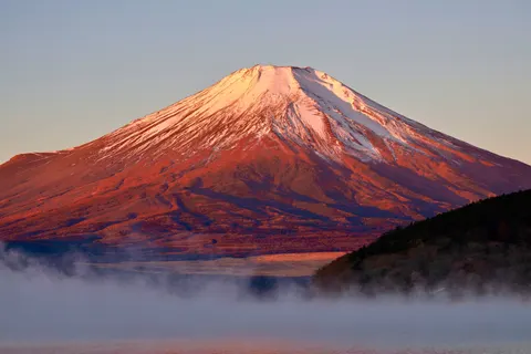 Mount Fuji 4K Wallpaper · mountains · 3840×2560