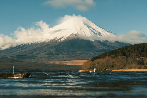 Mount Fuji 4K Wallpaper · mountains · 3840×2560