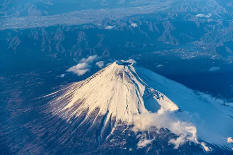 Mount Fuji 4K Wallpaper · mountains · 3840×2555