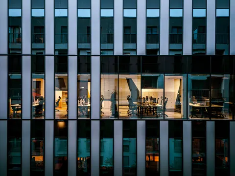 خلفية غرفة الخوادم بدقة 4K · technology · 3840×2878