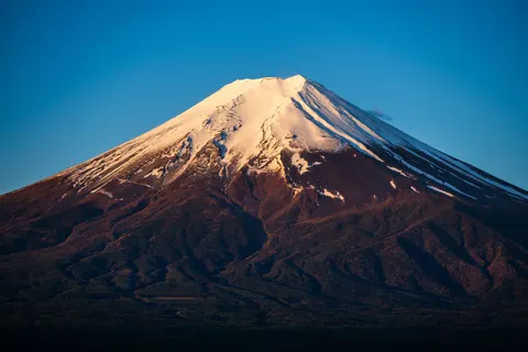 Wallpaper Pegunungan 4K · mountains · 3840×2560
