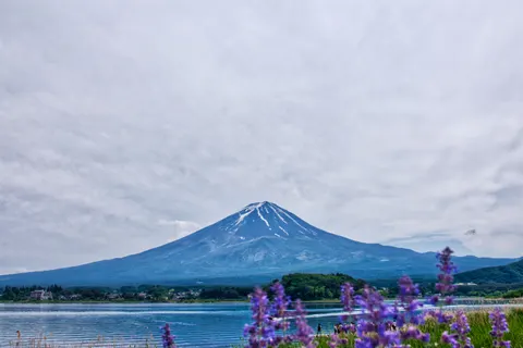 Mount Fuji 4K Wallpaper · mountains · 3840×2563