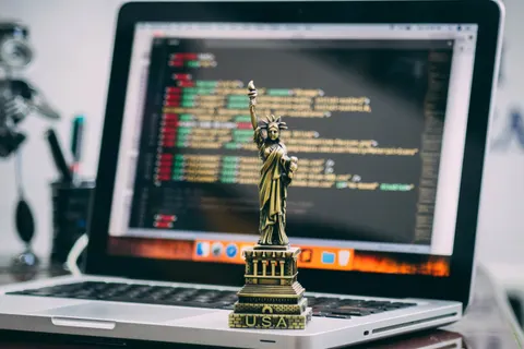 Code Screen 4K Wallpaper · technology · 3840×2560