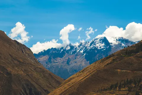 The Andes 4K Wallpaper · mountains · 3840×2560