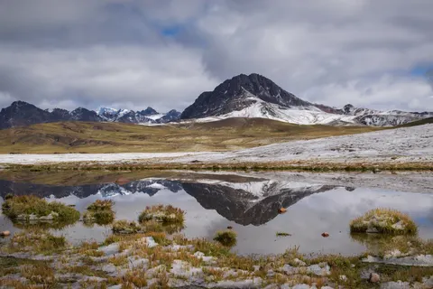 The Andes 4K Wallpaper · mountains · 3840×2560