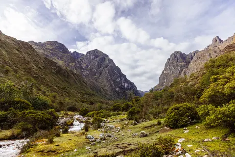 The Andes 4K Wallpaper · mountains · 3840×2561