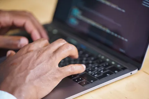 Sfondo Schermo di codice 4K · technology · 3840×2561