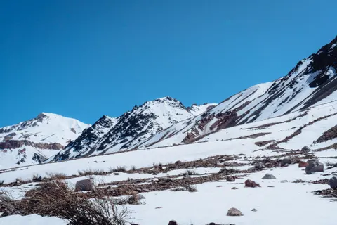 The Andes 4K Wallpaper · mountains · 3840×2560