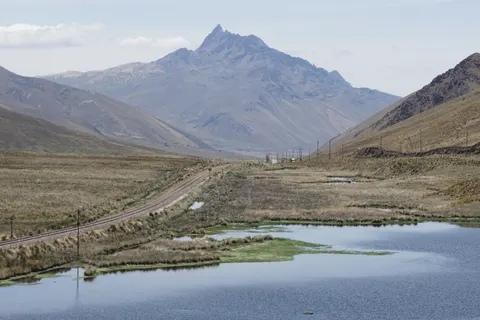 The Andes 4K Wallpaper · mountains · 3840×2560
