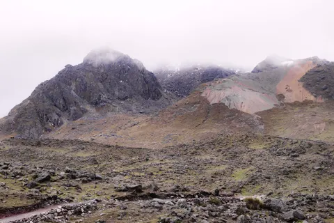 The Andes 4K Wallpaper · mountains · 3840×2560