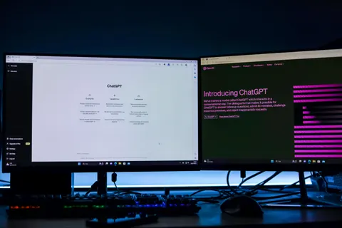 Code Screen 4K Wallpaper · technology · 3840×2560